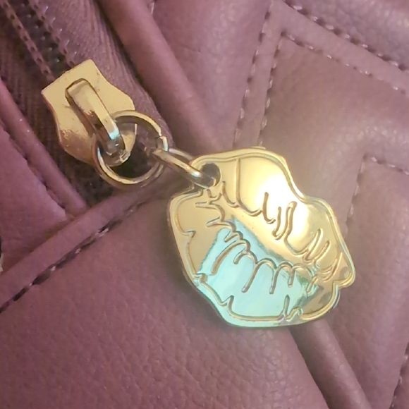 Luv Betsey By Betsey Johnson Mauve Quilted Backpack With Gold Accents - Picture 5 of 6